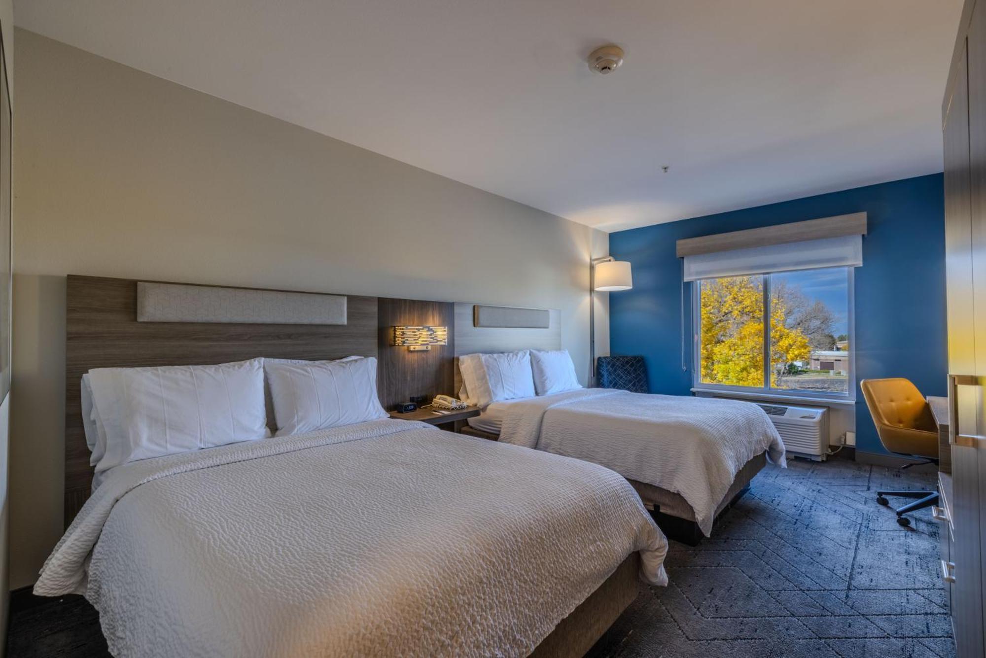 Holiday Inn Express & Suites Denver North - Thornton By Ihg Εξωτερικό φωτογραφία